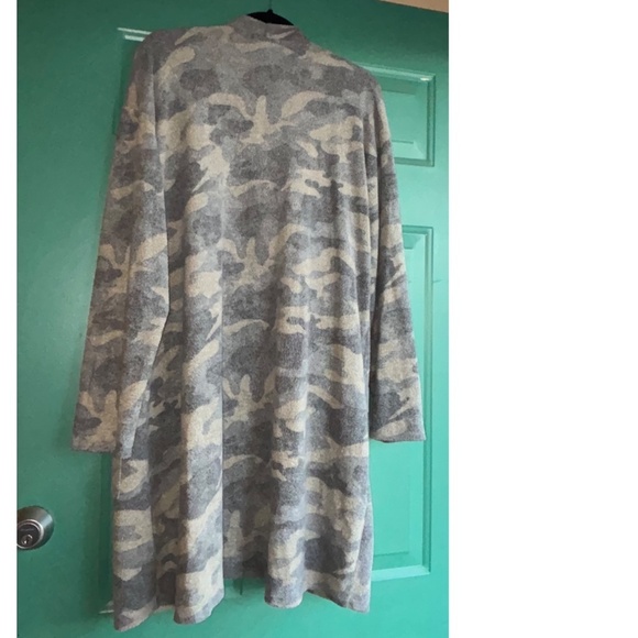 Cherish medium camo long kimono cardigan - Picture 2 of 6